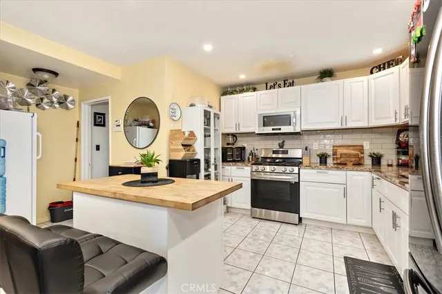 $1,050,000 | 11612 Cimarron Avenue, Hawthorne, CA 90250