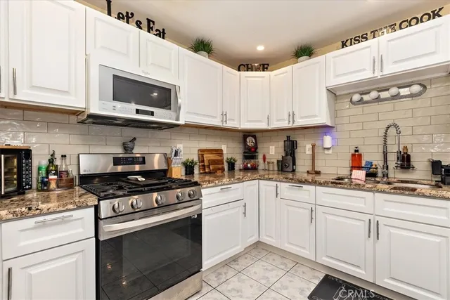 $1,050,000 | 11612 Cimarron Avenue, Hawthorne, CA 90250