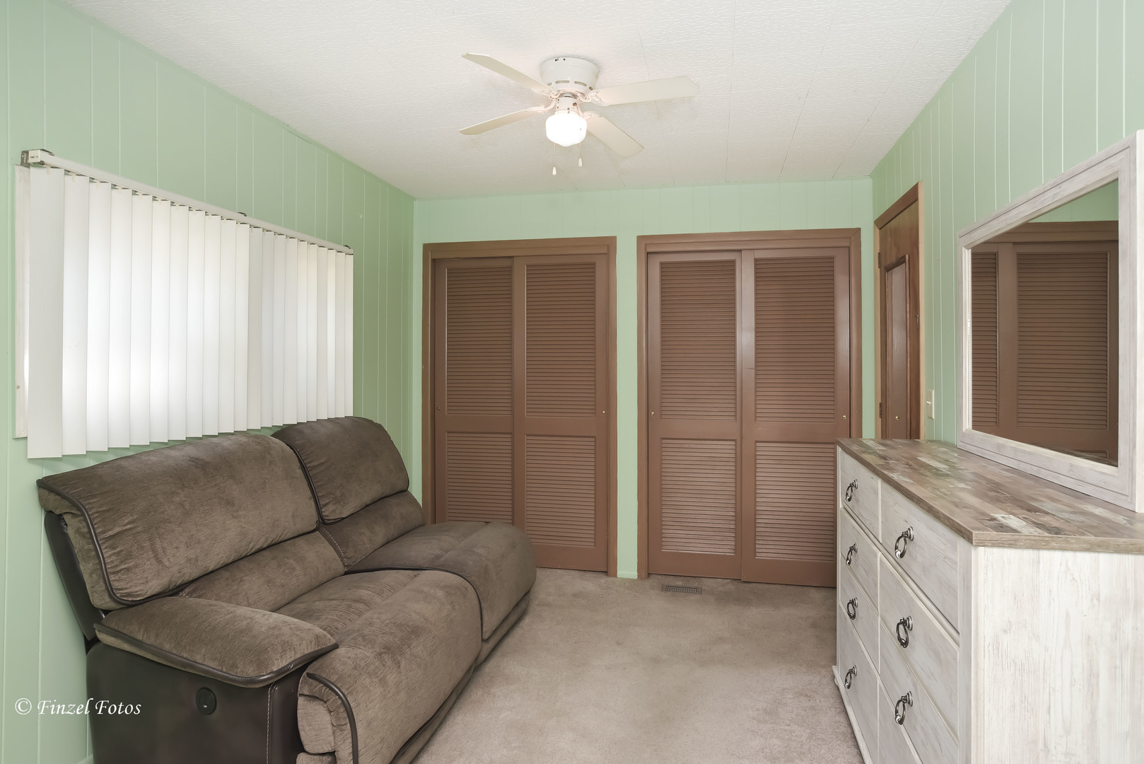 1158 Country Club Road Elgin, IL 60123 - Photo 9 of 16 a living room with furniture and a window