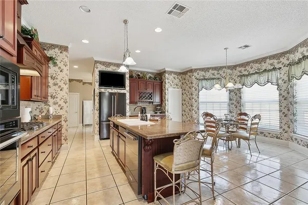 $1,150,000 | 950 South Kenner Avenue, Westwego, LA 70094