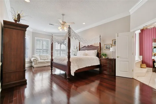 $1,150,000 | 950 South Kenner Avenue, Westwego, LA 70094