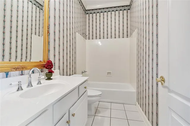 $1,150,000 | 950 South Kenner Avenue, Westwego, LA 70094