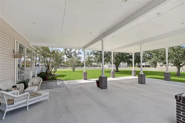 $1,150,000 | 950 South Kenner Avenue, Westwego, LA 70094