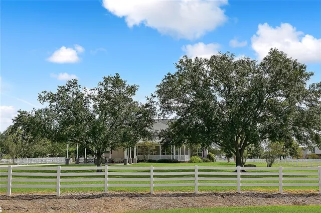 $1,150,000 | 950 South Kenner Avenue, Westwego, LA 70094