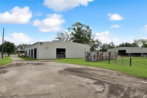 $1,150,000 | 950 South Kenner Avenue, Westwego, LA 70094