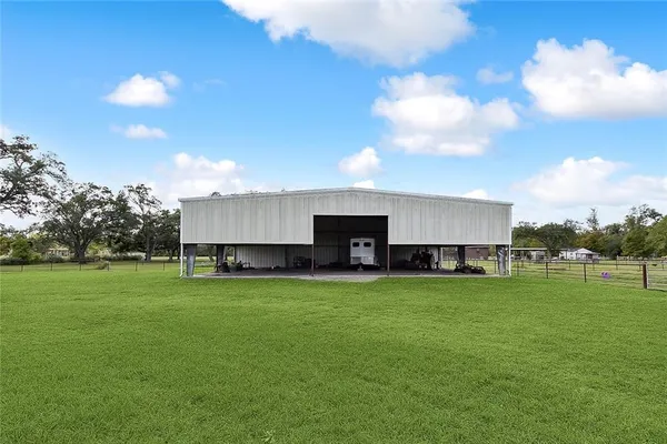 $1,150,000 | 950 South Kenner Avenue, Westwego, LA 70094