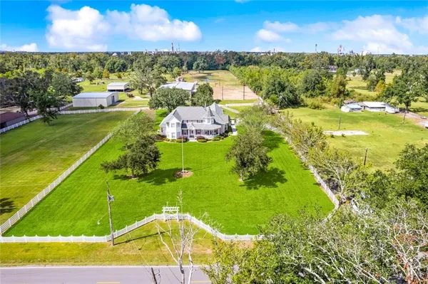 $1,150,000 | 950 South Kenner Avenue, Westwego, LA 70094