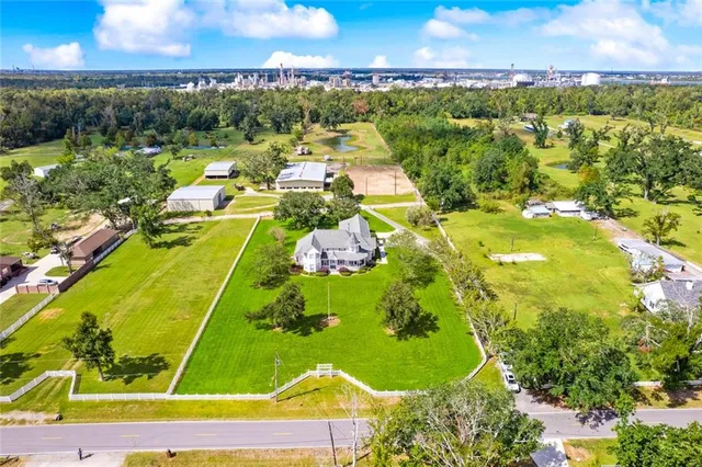 $1,150,000 | 950 South Kenner Avenue, Westwego, LA 70094