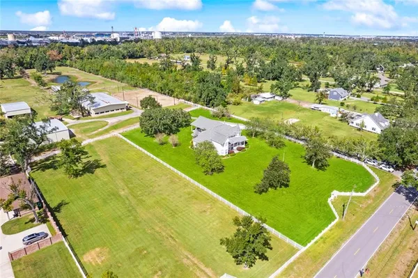 $1,150,000 | 950 South Kenner Avenue, Westwego, LA 70094