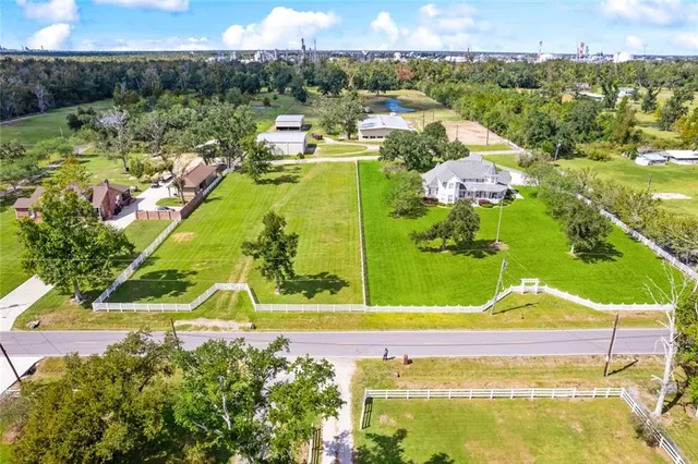$1,150,000 | 950 South Kenner Avenue, Westwego, LA 70094