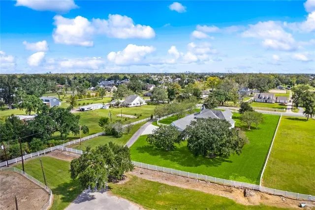 $1,150,000 | 950 South Kenner Avenue, Westwego, LA 70094