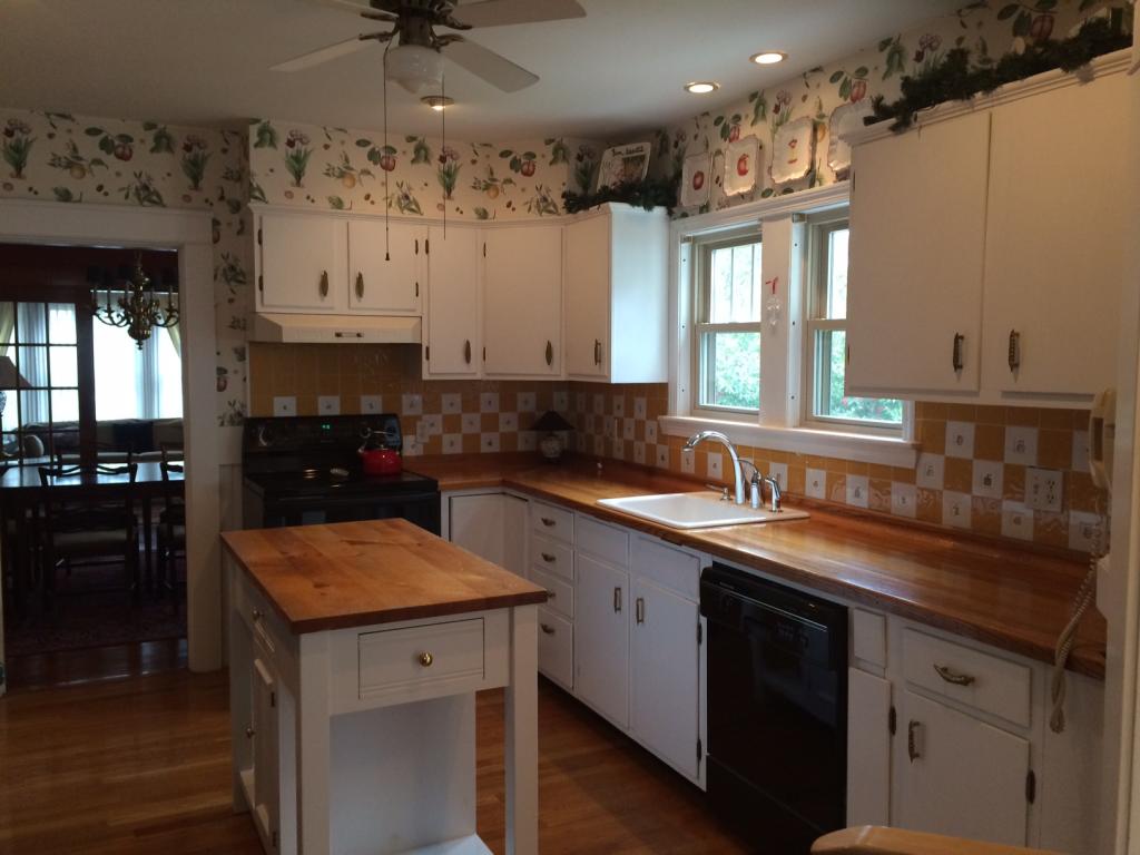 7 Riddle Street Manchester, NH 03102 - Photo 3 of 18