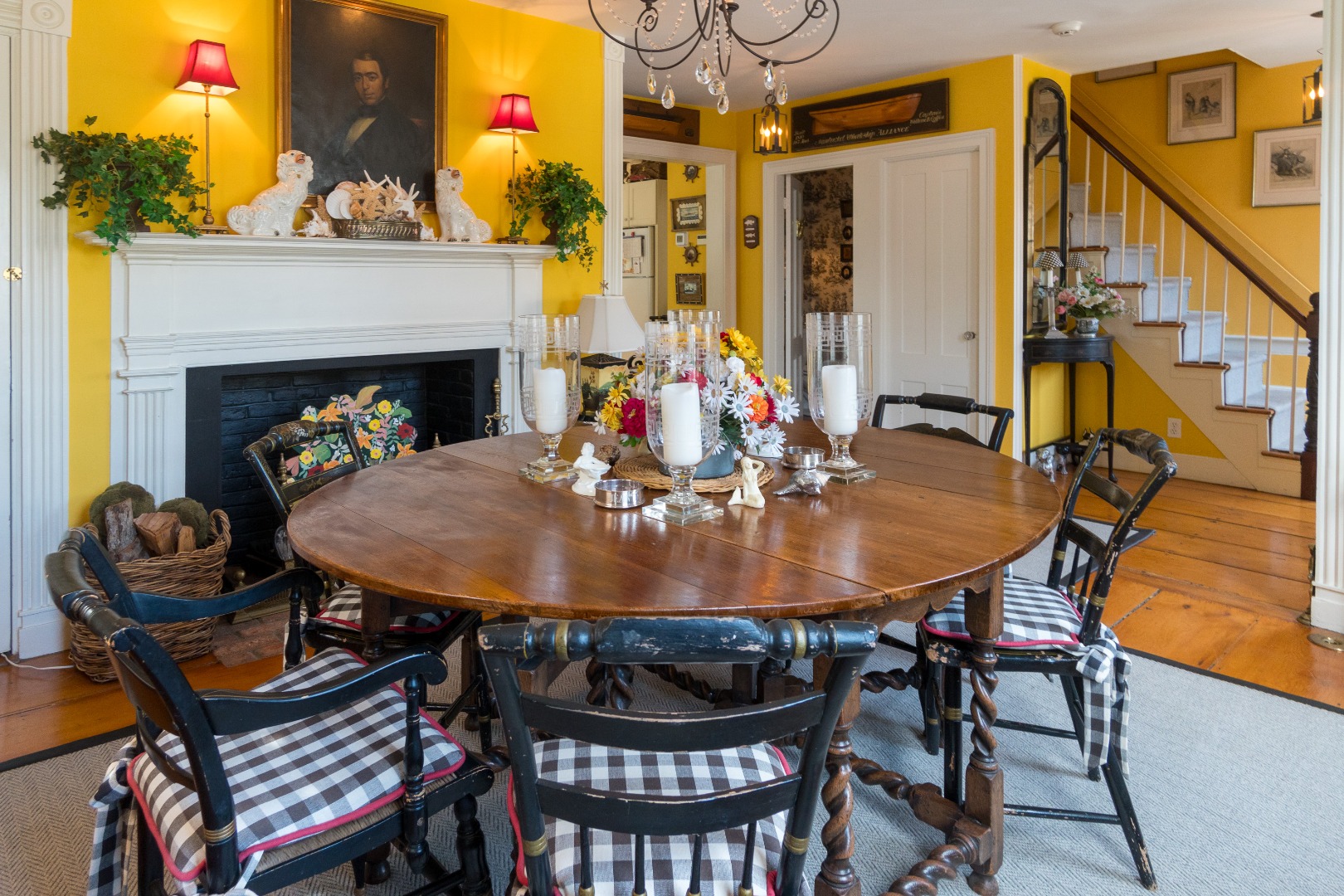 37 Union Street Nantucket, MA 02554 - Photo 9 of 25 a view of a patio with table and chairs