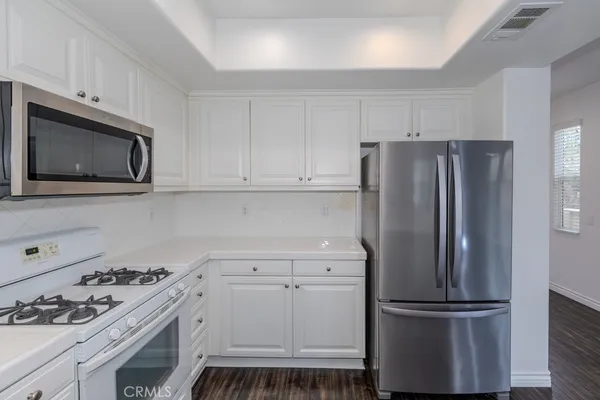 $3,700 | 87 Reunion, Irvine, CA 92603