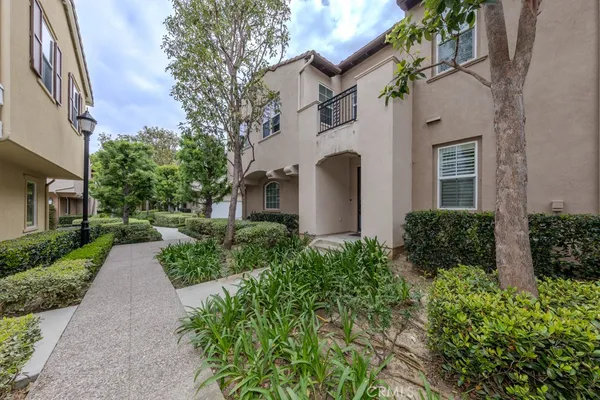 $3,700 | 87 Reunion, Irvine, CA 92603