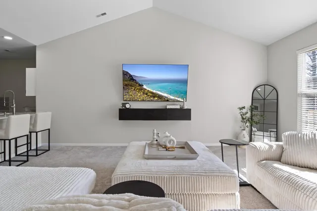 $2,150 | 40433 Glen Eagle Lane, Canton, MI 48188