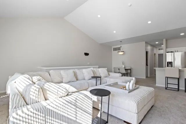 $2,150 | 40433 Glen Eagle Lane, Canton, MI 48188