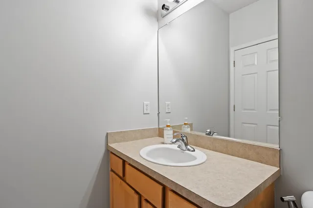 $2,150 | 40433 Glen Eagle Lane, Canton, MI 48188