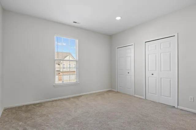 $2,150 | 40433 Glen Eagle Lane, Canton, MI 48188