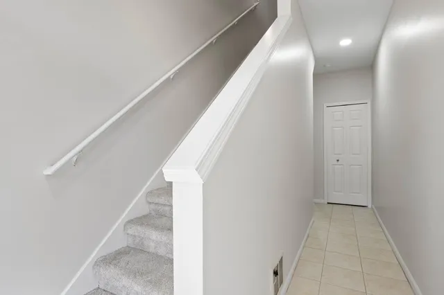 $2,150 | 40433 Glen Eagle Lane, Canton, MI 48188