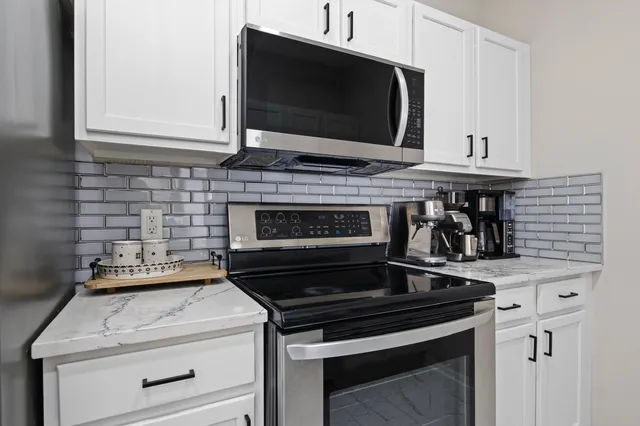 $2,150 | 40433 Glen Eagle Lane, Canton, MI 48188