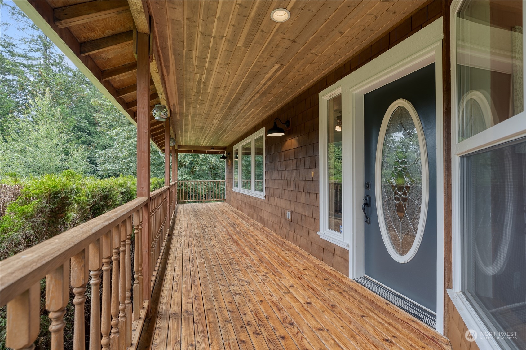 2109 Grove Road Northwest Olympia, WA 98502 - Photo 4 of 40 a front view of a house with garden