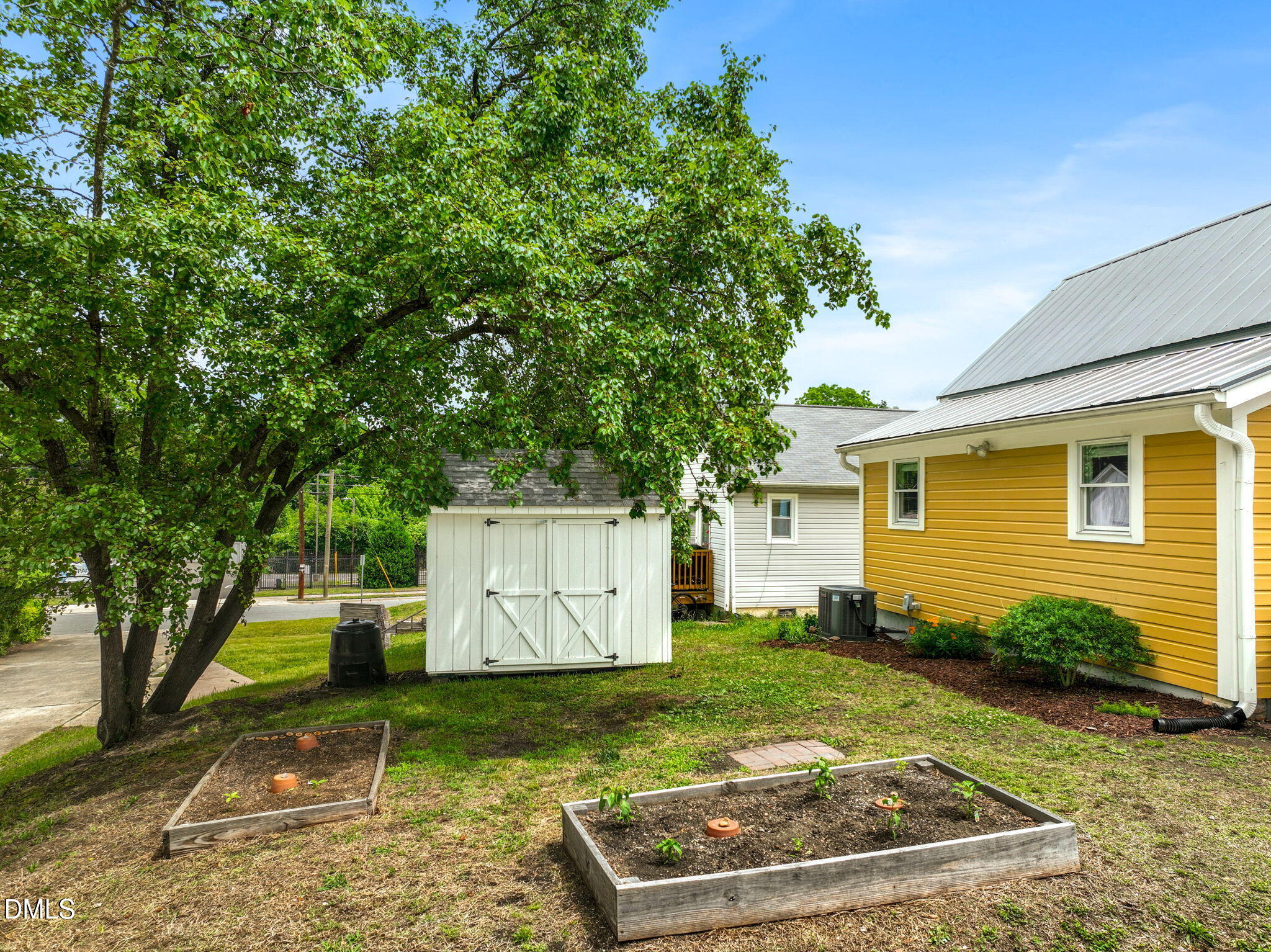 1007 North Roxboro Street Durham, NC 27701 - Photo 39 of 41 38 back w shed and garden boxes