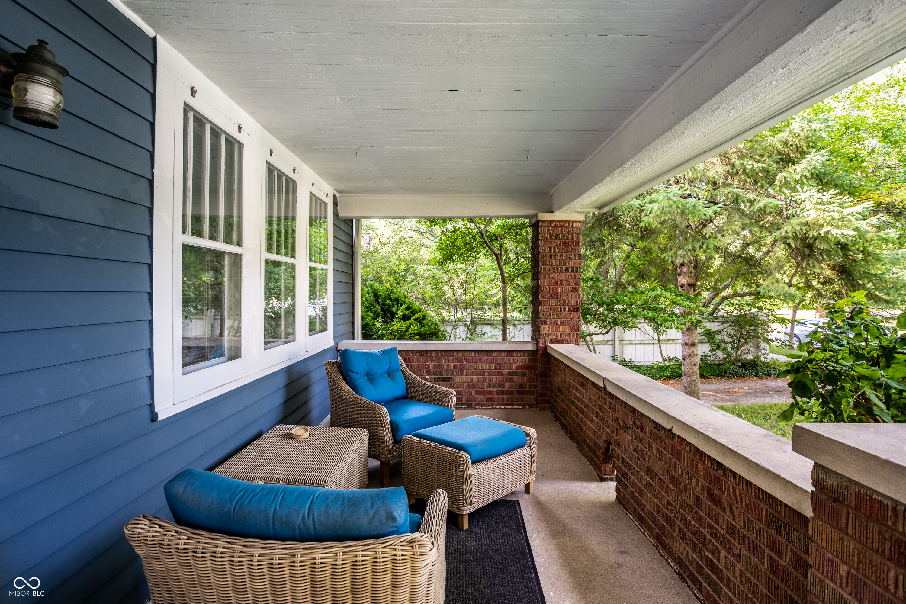 723 North Audubon Road Indianapolis, IN 46219 - Photo 2 of 34