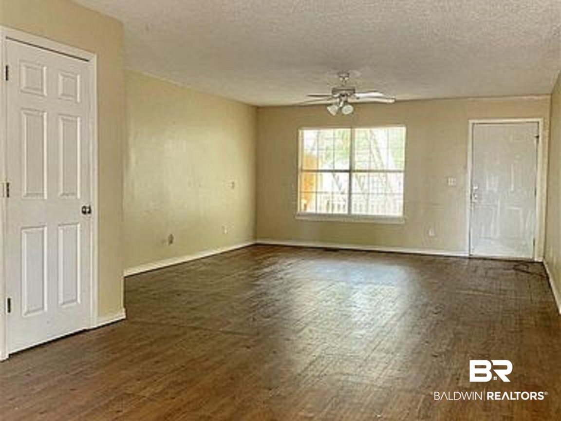 8564 Garden Circle Fairhope, AL 36532 - Photo 2 of 5