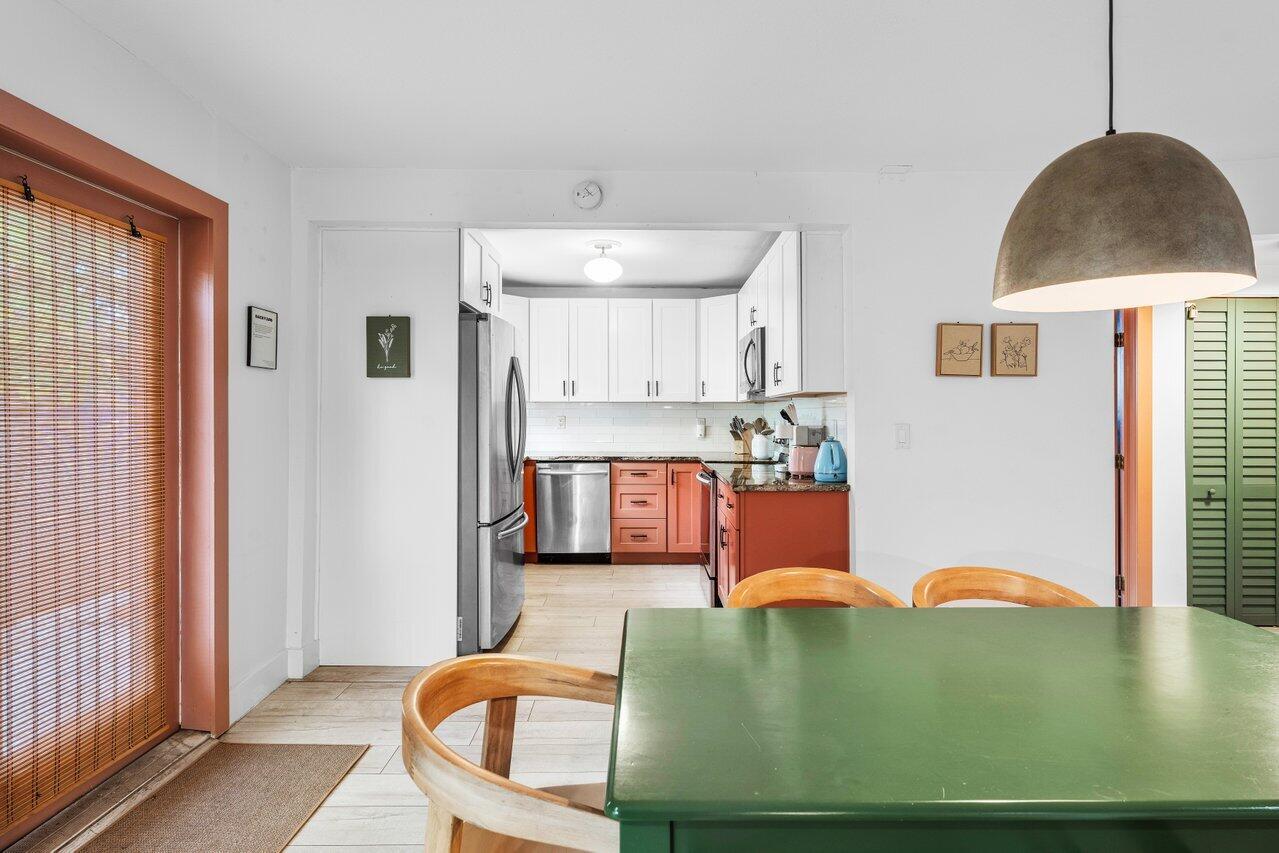 511 Churchill Road West Palm Beach, FL 33405 - Photo 12 of 29 013-511ChurchillRoad-WestPalmBeach-FL-33