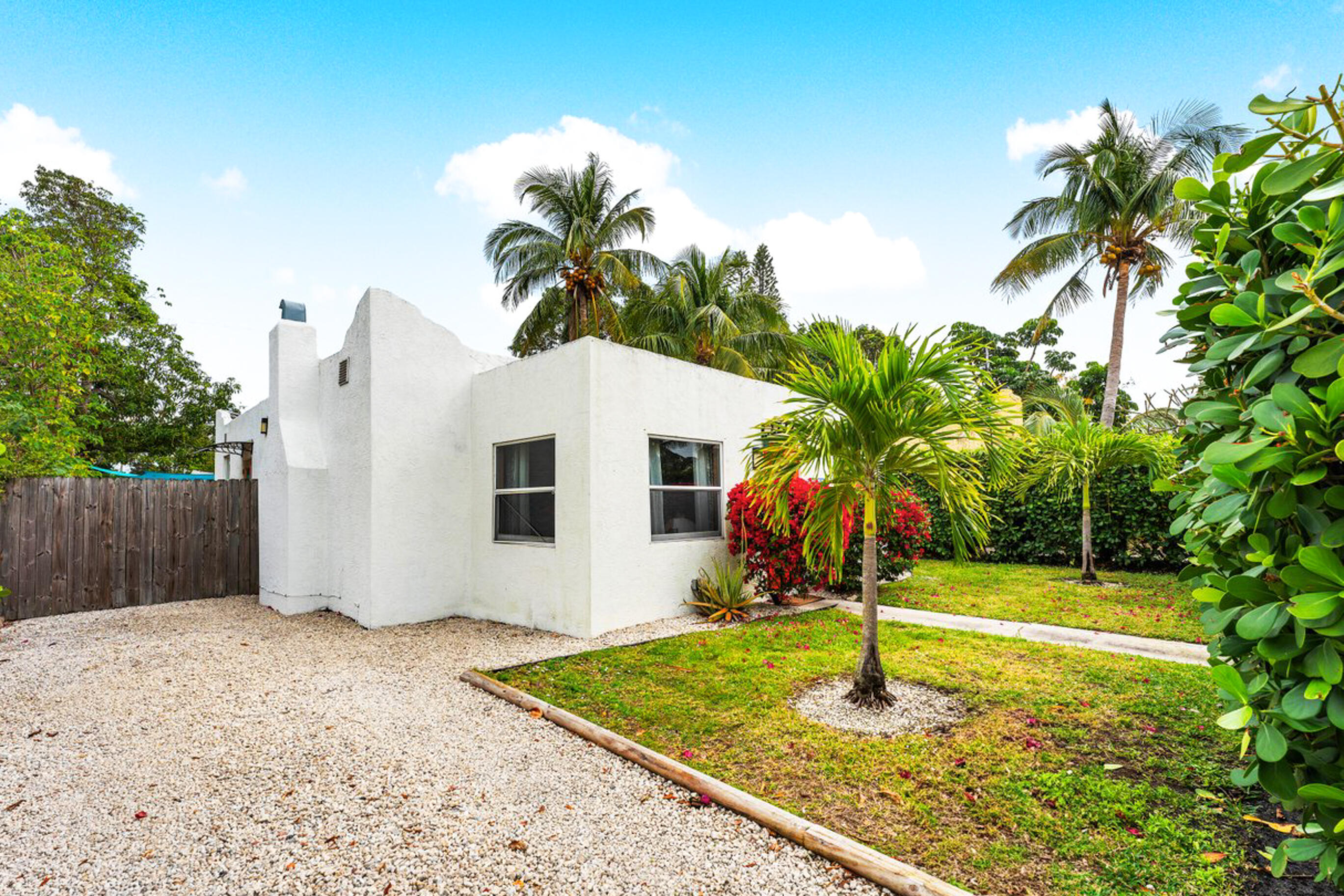 511 Churchill Road West Palm Beach, FL 33405 - Photo 2 of 29 004-511ChurchillRoad-WestPalmBeach-FL-33