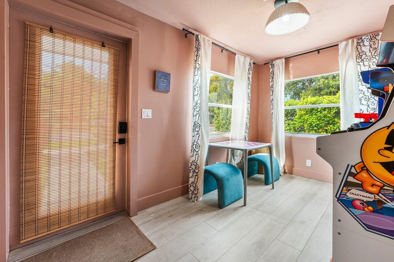 511 Churchill Road West Palm Beach, FL 33405 - Photo 4 of 29 005-511ChurchillRoad-WestPalmBeach-FL-33