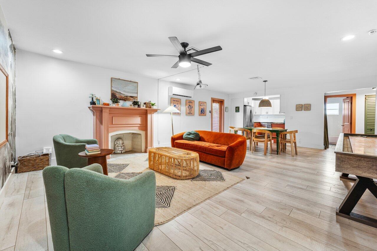 511 Churchill Road West Palm Beach, FL 33405 - Photo 6 of 29 007-511ChurchillRoad-WestPalmBeach-FL-33