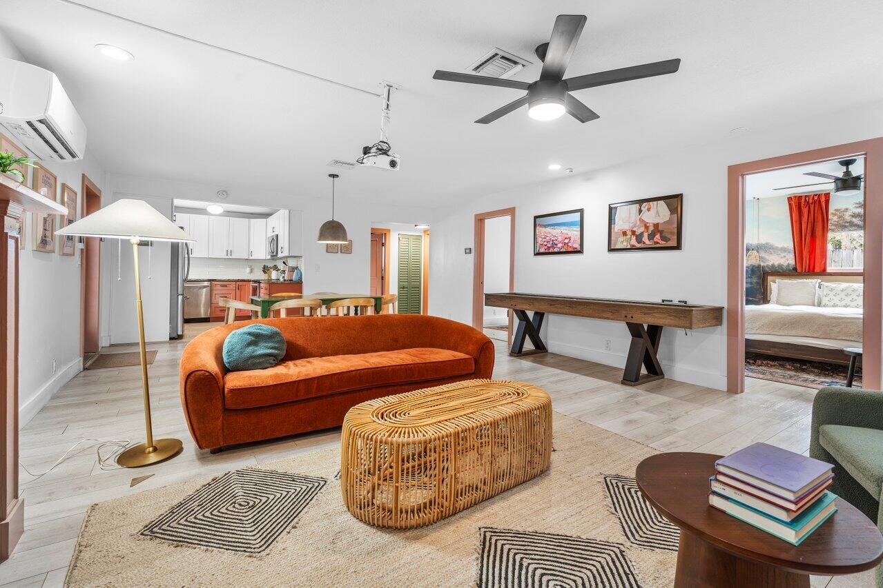 511 Churchill Road West Palm Beach, FL 33405 - Photo 8 of 29 009-511ChurchillRoad-WestPalmBeach-FL-33