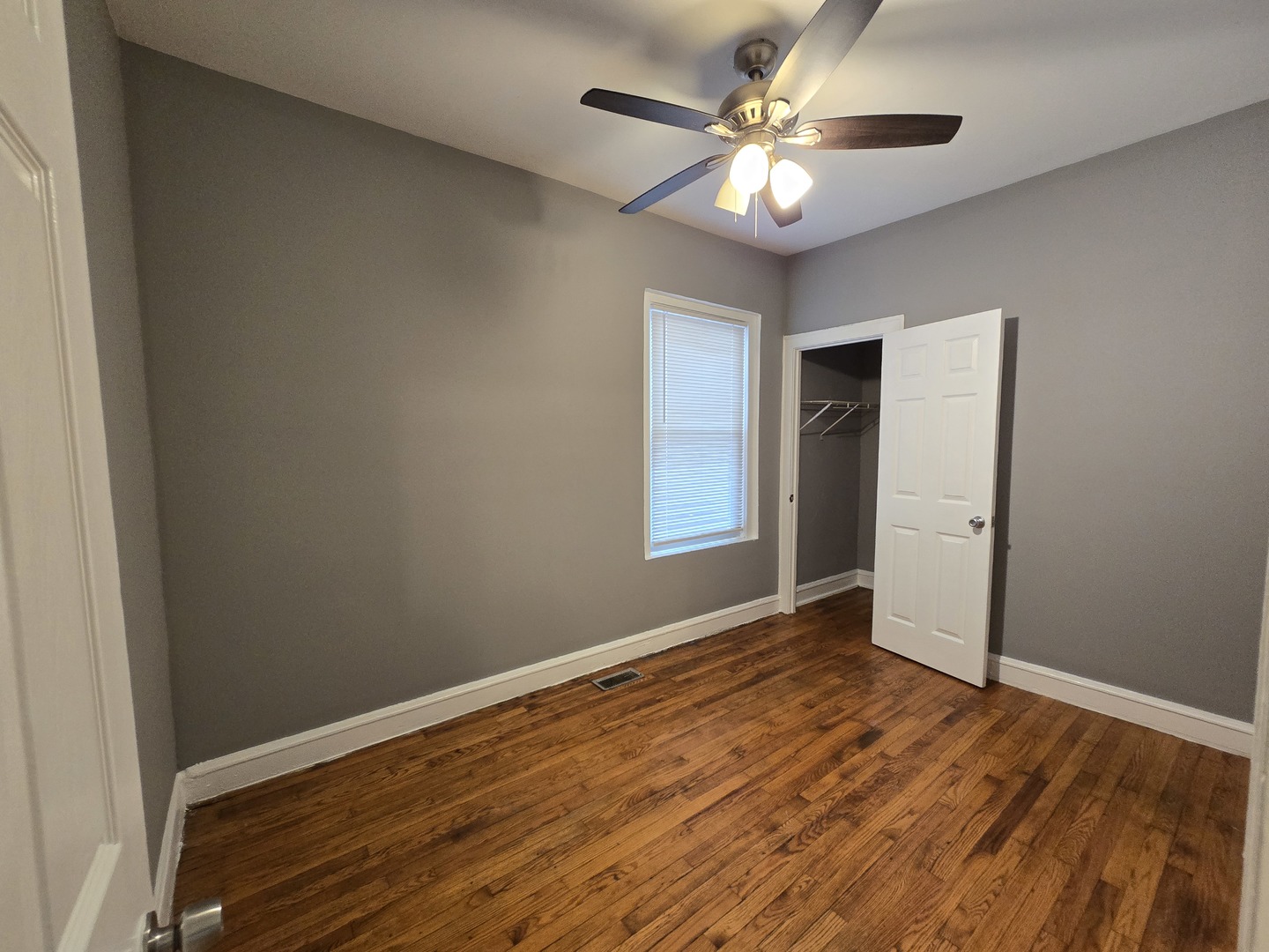 6842 South May Street Chicago, IL 60621 - Photo 7 of 26 Gallery Image 7