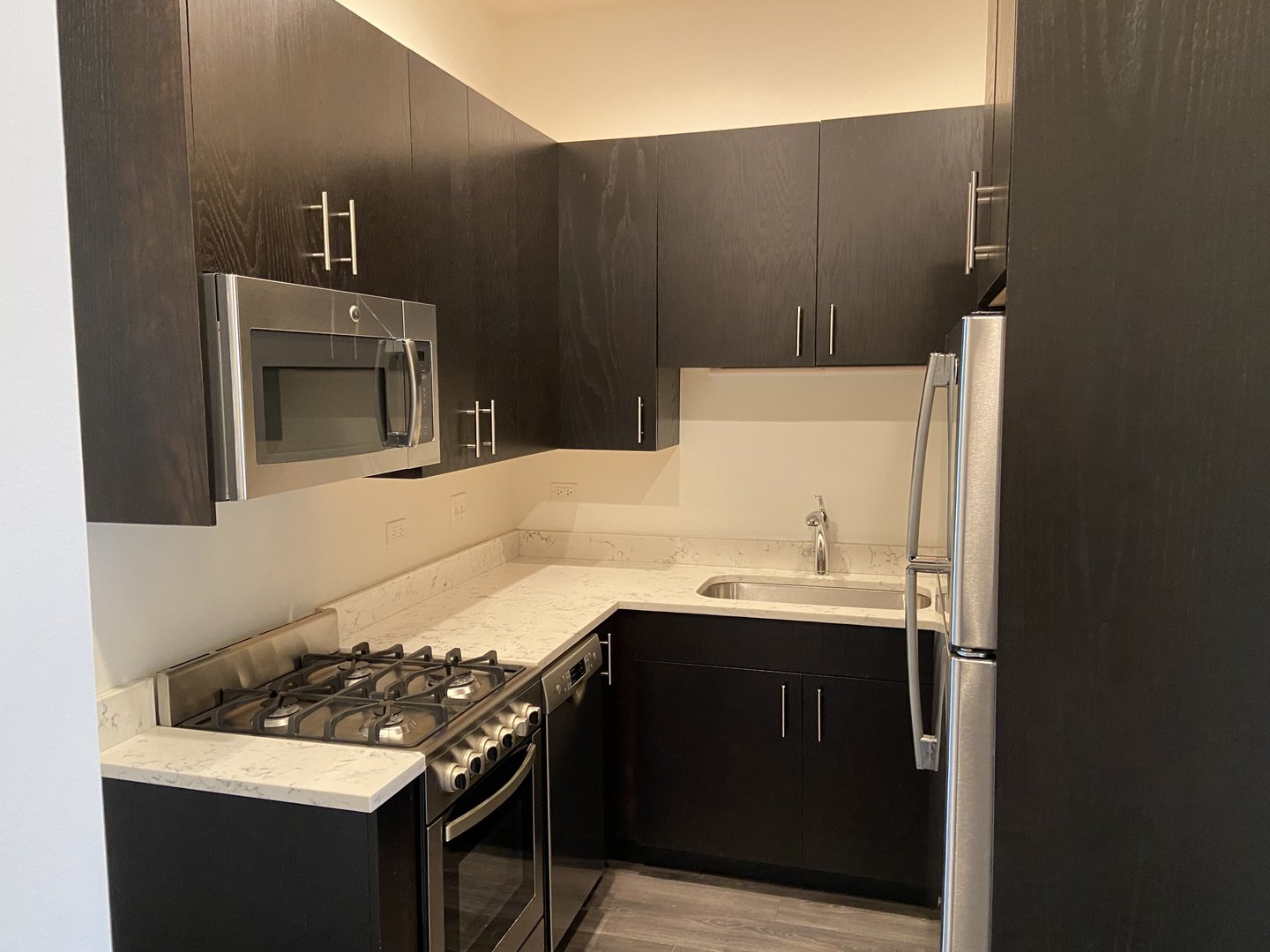 1760 North Clark Street, Unit 2S Chicago, IL 60614 - Photo 10 of 15