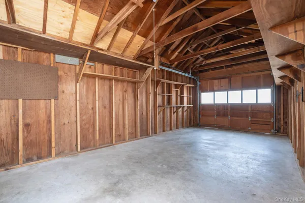 $389,999 | 170 Beachview Street, Copiague, NY 11726