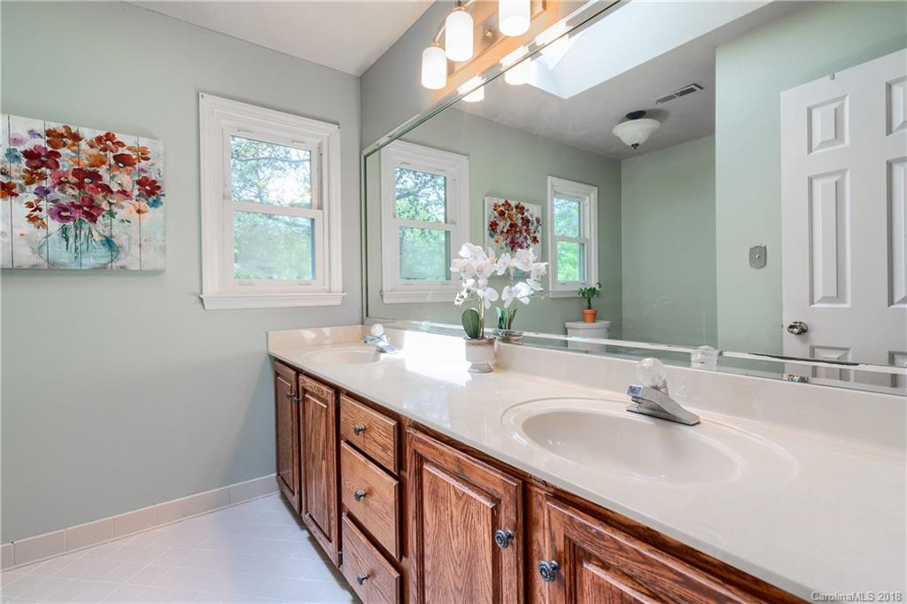 25010 Clubview Circle, Unit 10 Tega Cay, SC 29708 - Photo 16 of 18 Gallery Image 16