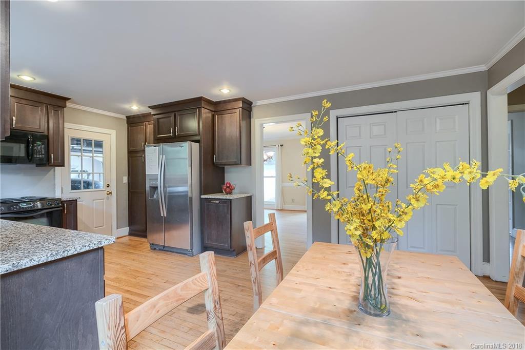25010 Clubview Circle, Unit 10 Tega Cay, SC 29708 - Photo 8 of 18 Gallery Image 8