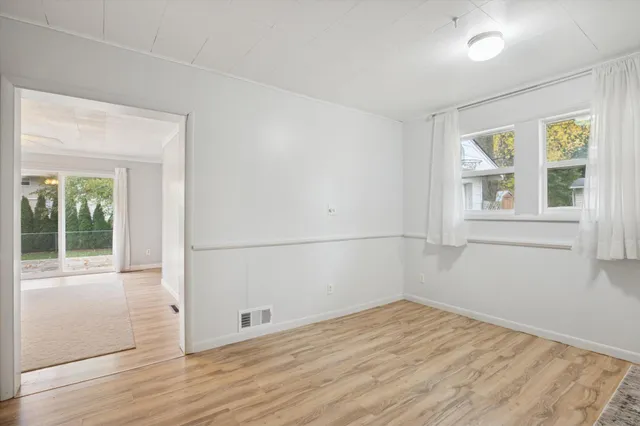 $184,000 | 217 West Hughes Street, Marshall, MI 49068