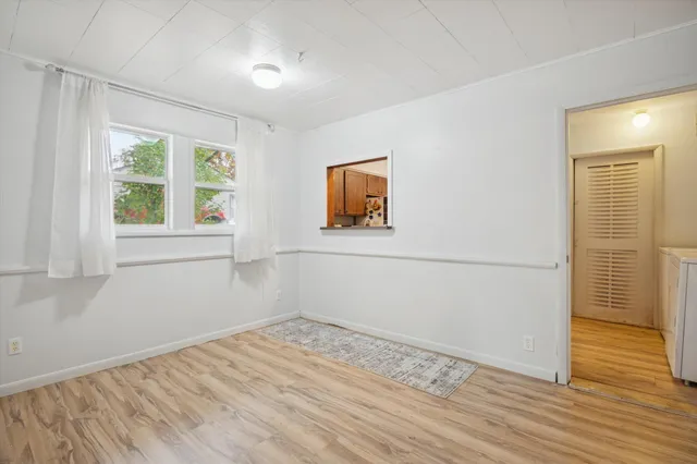 $184,000 | 217 West Hughes Street, Marshall, MI 49068