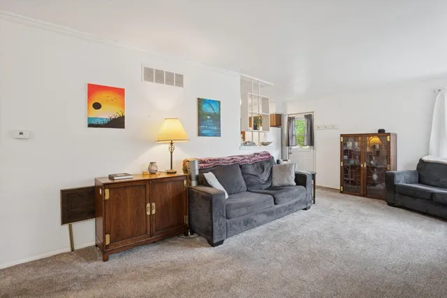 $184,000 | 217 West Hughes Street, Marshall, MI 49068