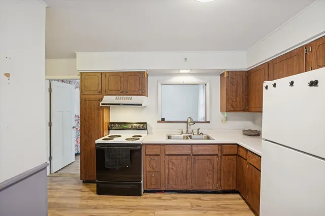 $184,000 | 217 West Hughes Street, Marshall, MI 49068