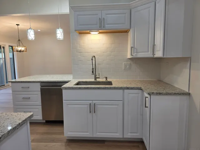 $390,000 | 876 Heritage Village, Unit A, Southbury, CT 06488