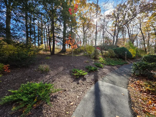 $390,000 | 876 Heritage Village, Unit A, Southbury, CT 06488