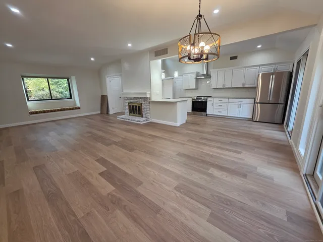 $390,000 | 876 Heritage Village, Unit A, Southbury, CT 06488