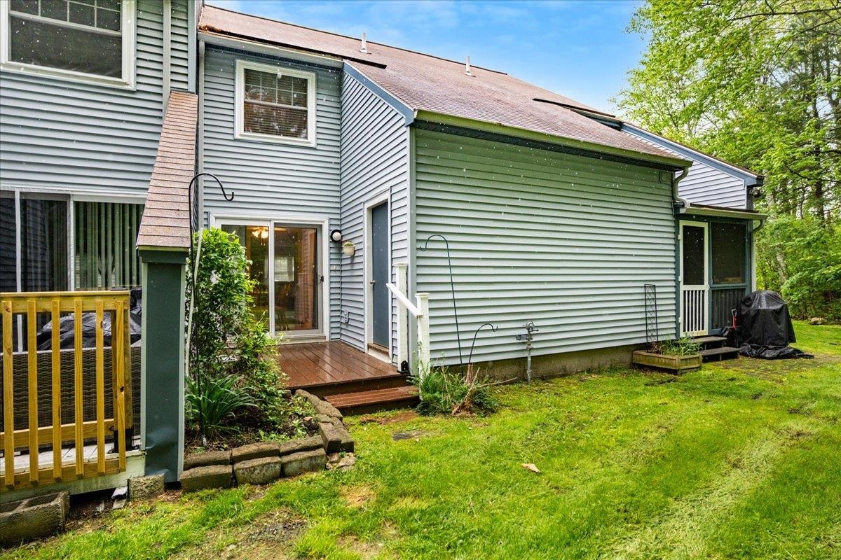 7 Daniel Plummer Road, Unit E Goffstown, NH 03045 - Photo 27 of 31