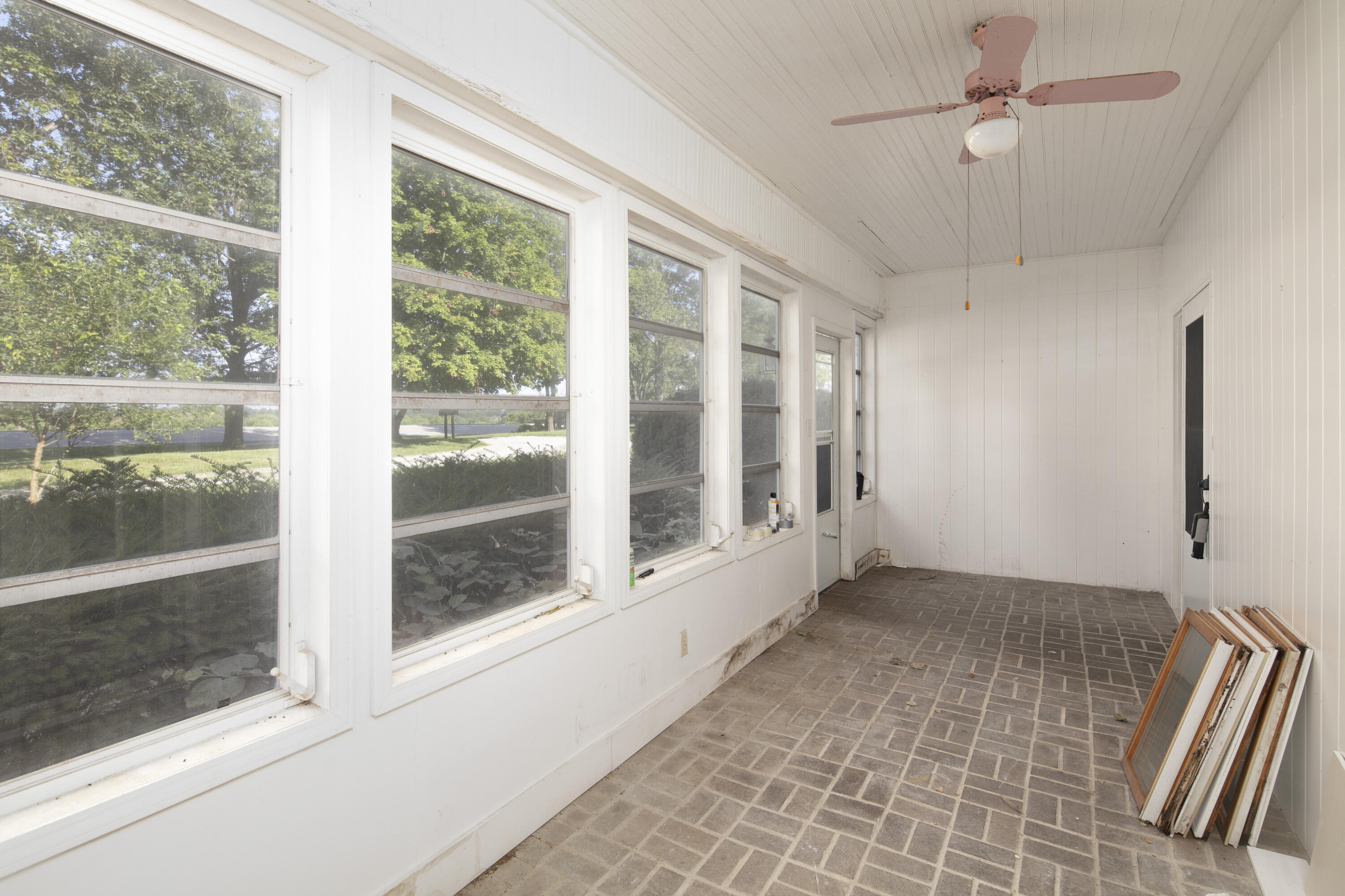4603 Paris Road Winchester, KY 40391 - Photo 6 of 29 4603 Paris Rd (8)