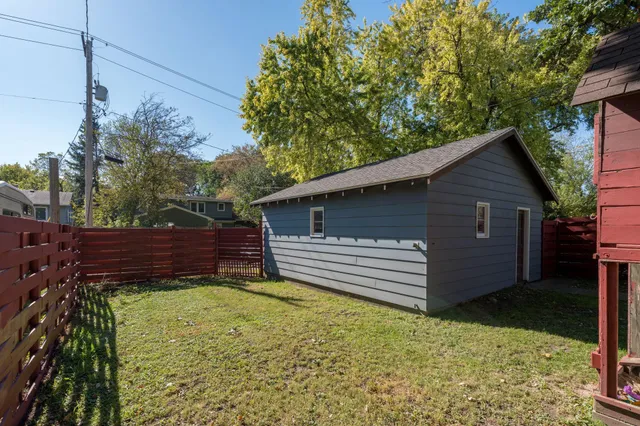 $307,000 | 607 Blue Earth Street, Mankato, MN 56001