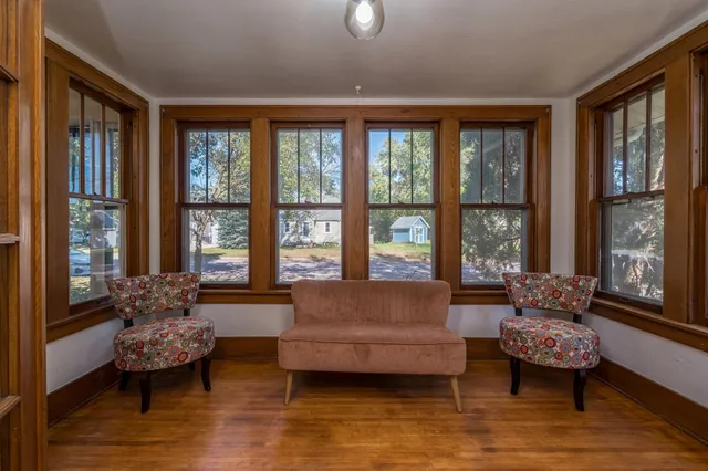 $307,000 | 607 Blue Earth Street, Mankato, MN 56001